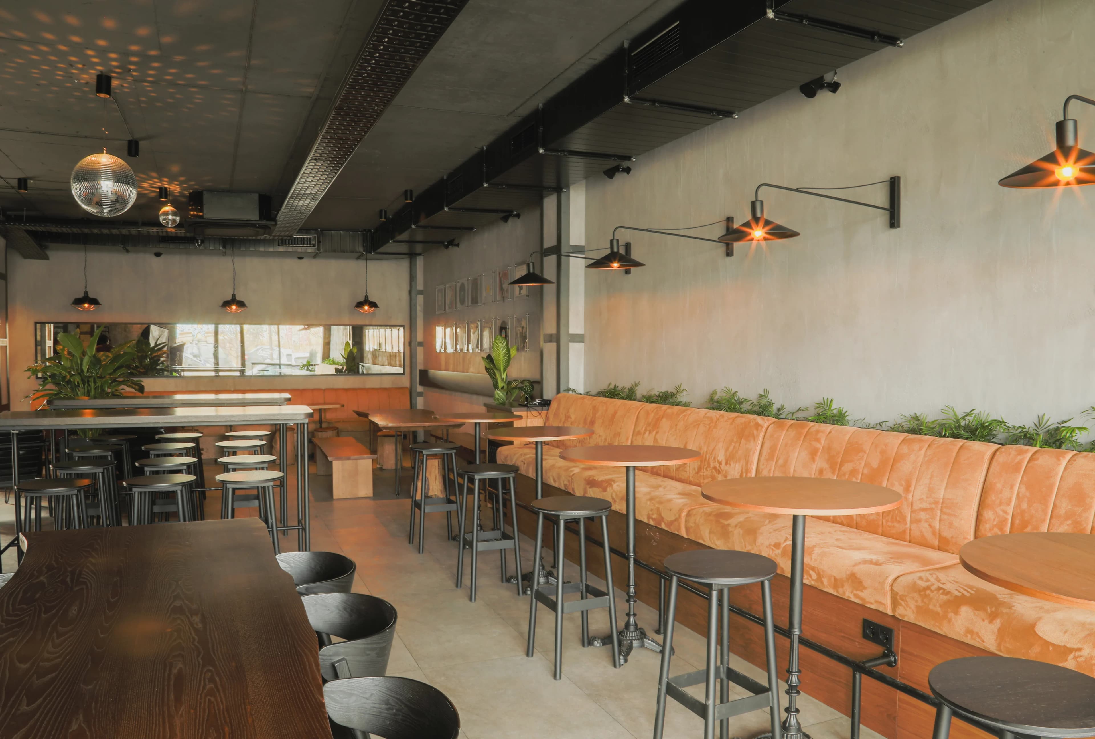 Spot Bar — 1